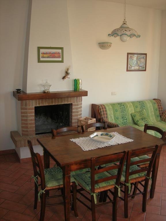 Agriturismo La Valle Del Sole Castiglione dʼOrcia Pokój zdjęcie