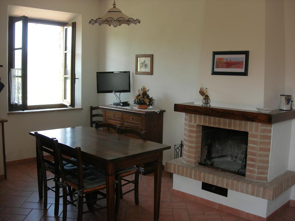 Agriturismo La Valle Del Sole Castiglione dʼOrcia Pokój zdjęcie
